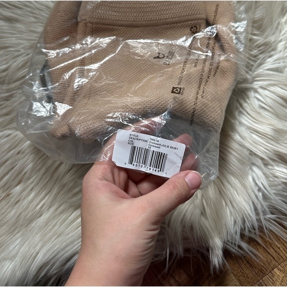 SER.O.YA Julie Skirt In Croissant - Picture 4 of 4